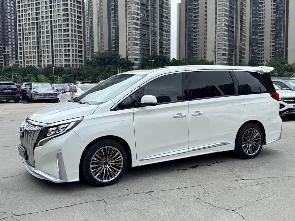 GAC Motor Trumpchi M8 2020 — фото 2