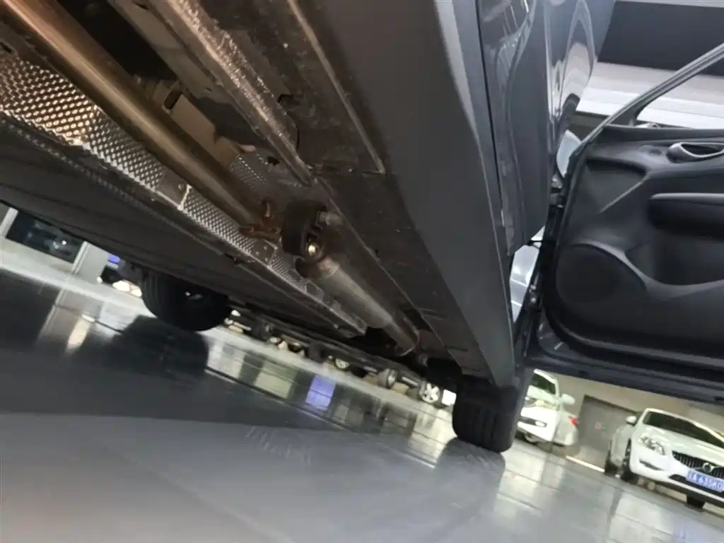 BYD Seal 05 DM-i 2026 — фото 21