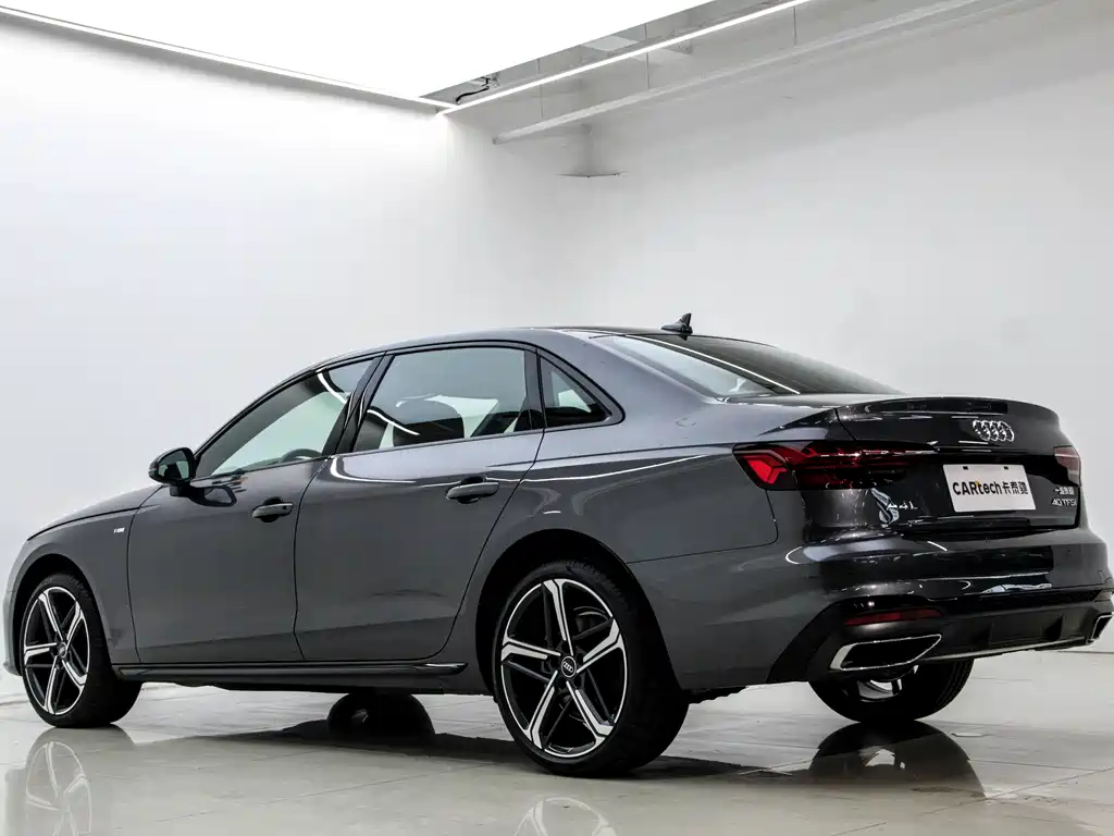 Audi A4L 2025 — фото 22