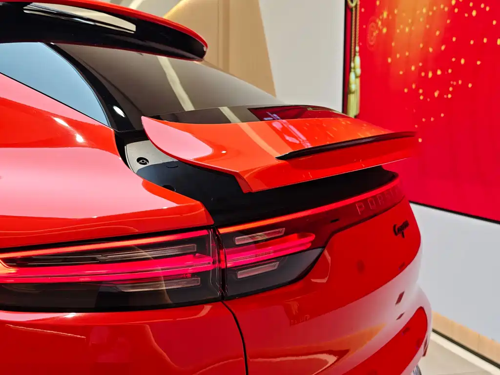 Porsche Cayenne 2021 — фото 17