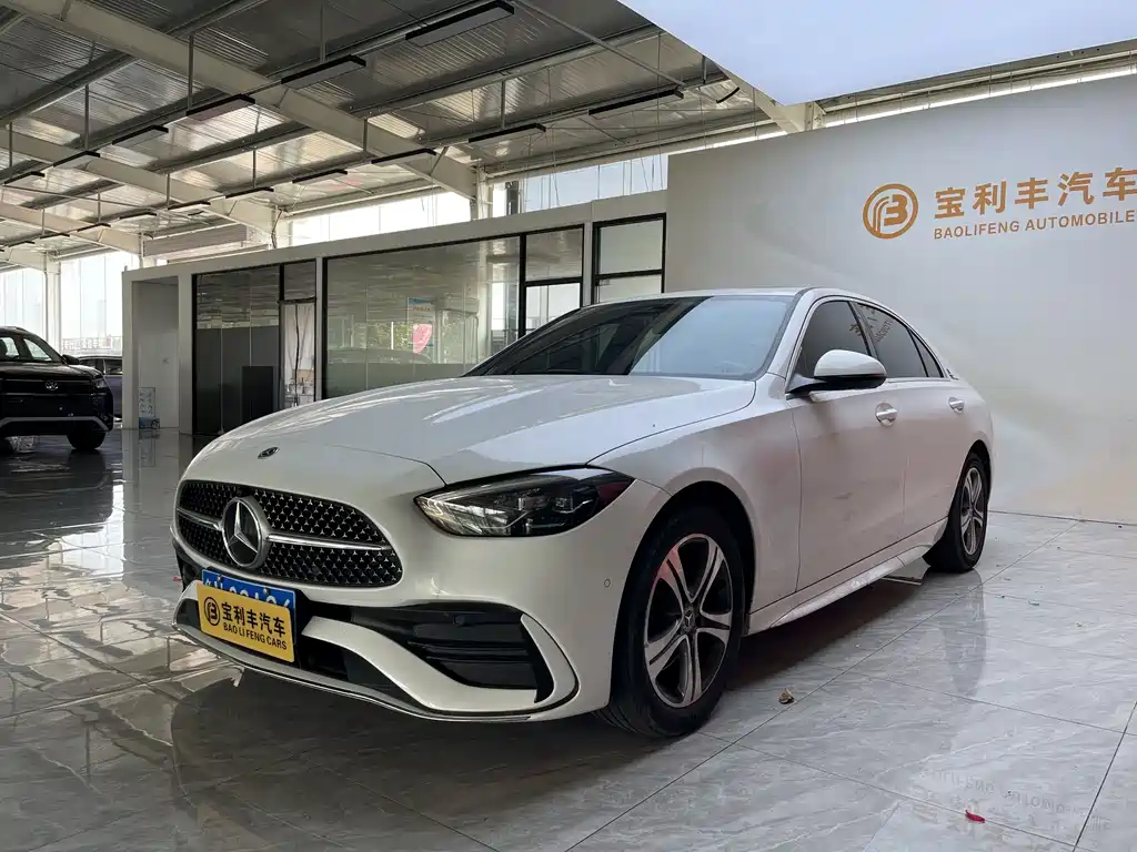 Mercedes-Benz C-Class 2022