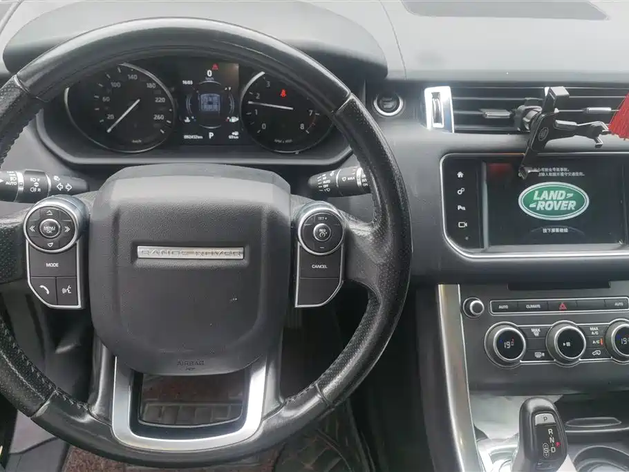 Land Rover Sport 2017 — фото 12