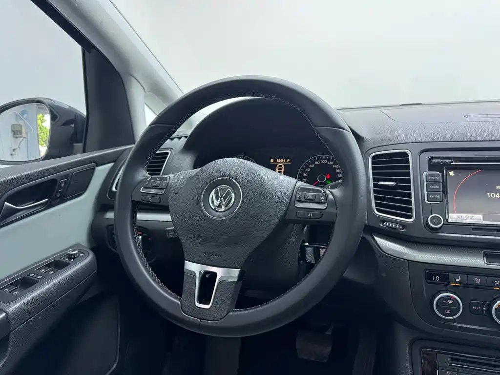 Volkswagen Sharan 2015 — фото 6