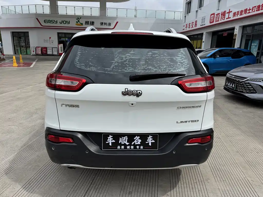 Jeep Cherokee 2018