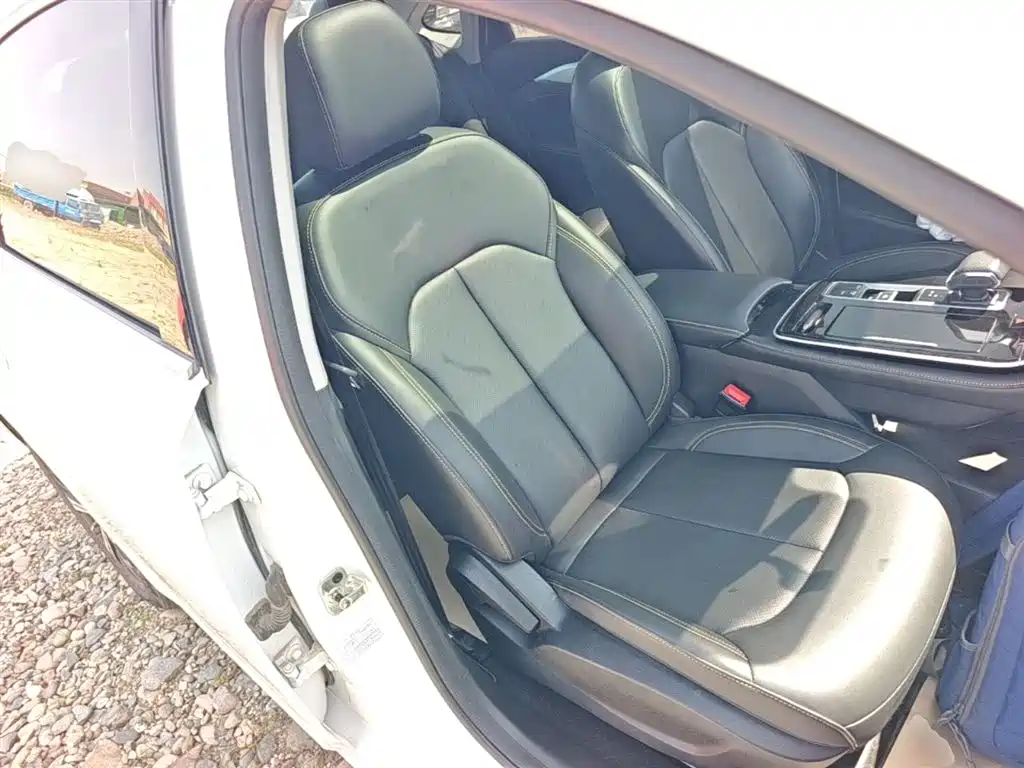 Roewe i6 MAX New Energy 2024 — фото 25