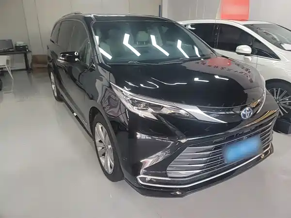 Toyota Sienna 2023