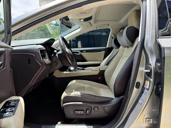 Lexus RX 2020