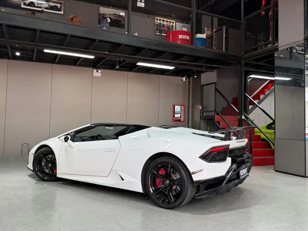 Lamborghini Huracan 2018 — фото 10