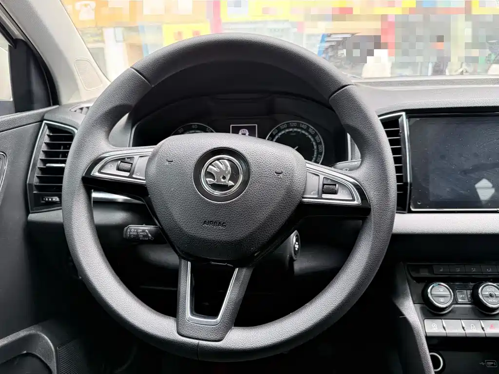 Skoda Karoq 2019 — фото 15