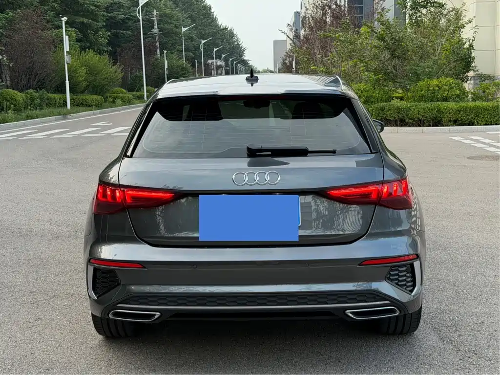 Audi A3 2023 — фото 14