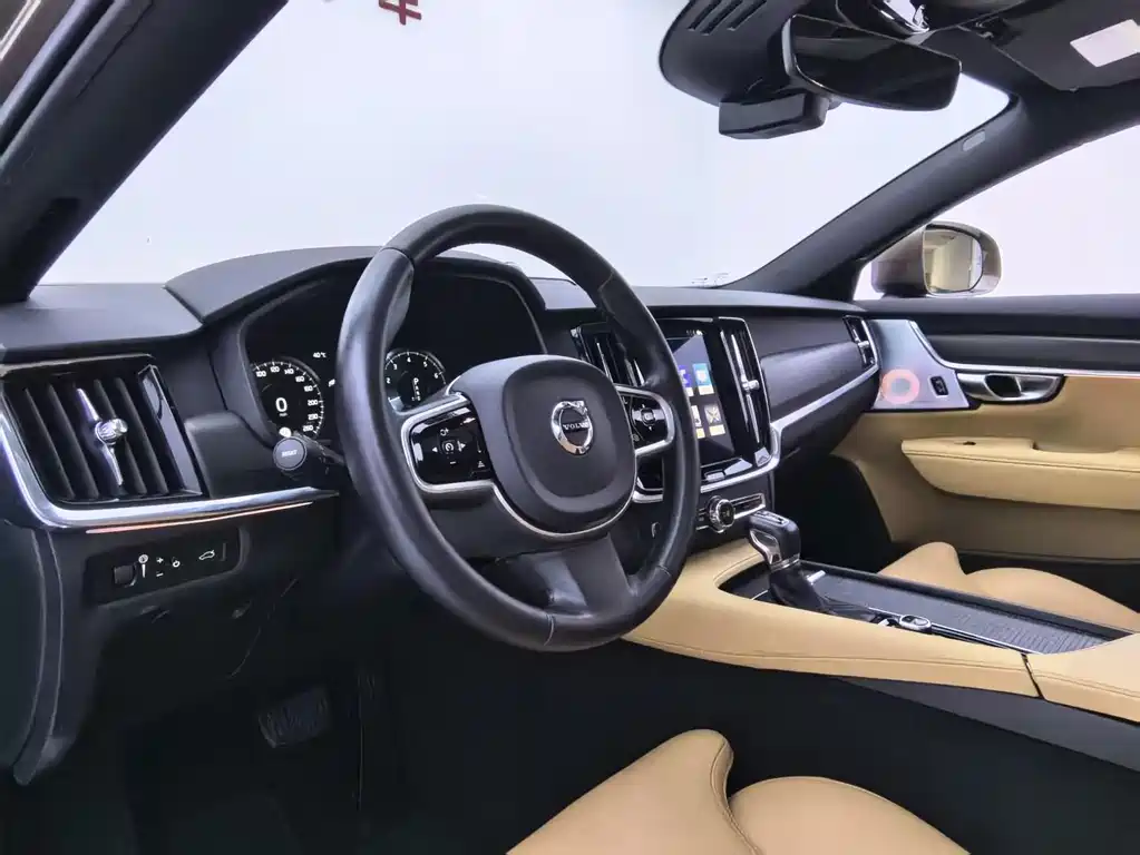 Volvo V90 2017 — фото 17