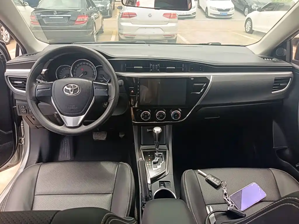 Toyota Corolla 2015 — фото 10