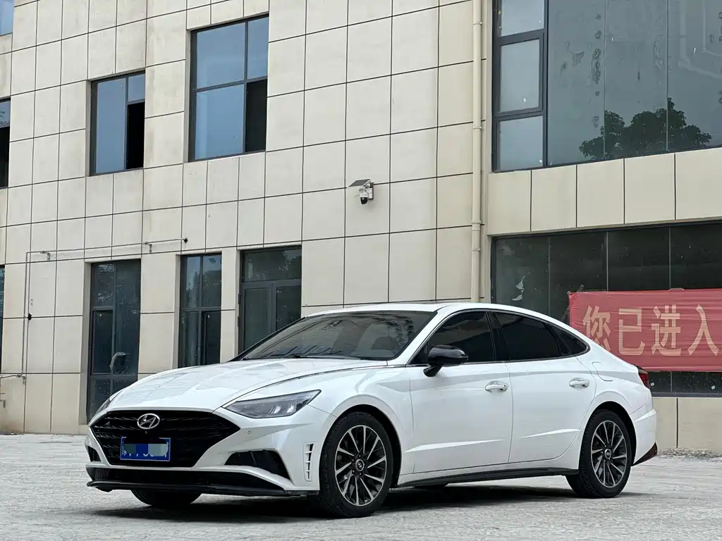 Hyundai Sonata 2021 — фото 1