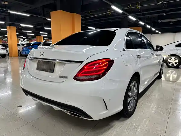 Mercedes-Benz C-Class 2017