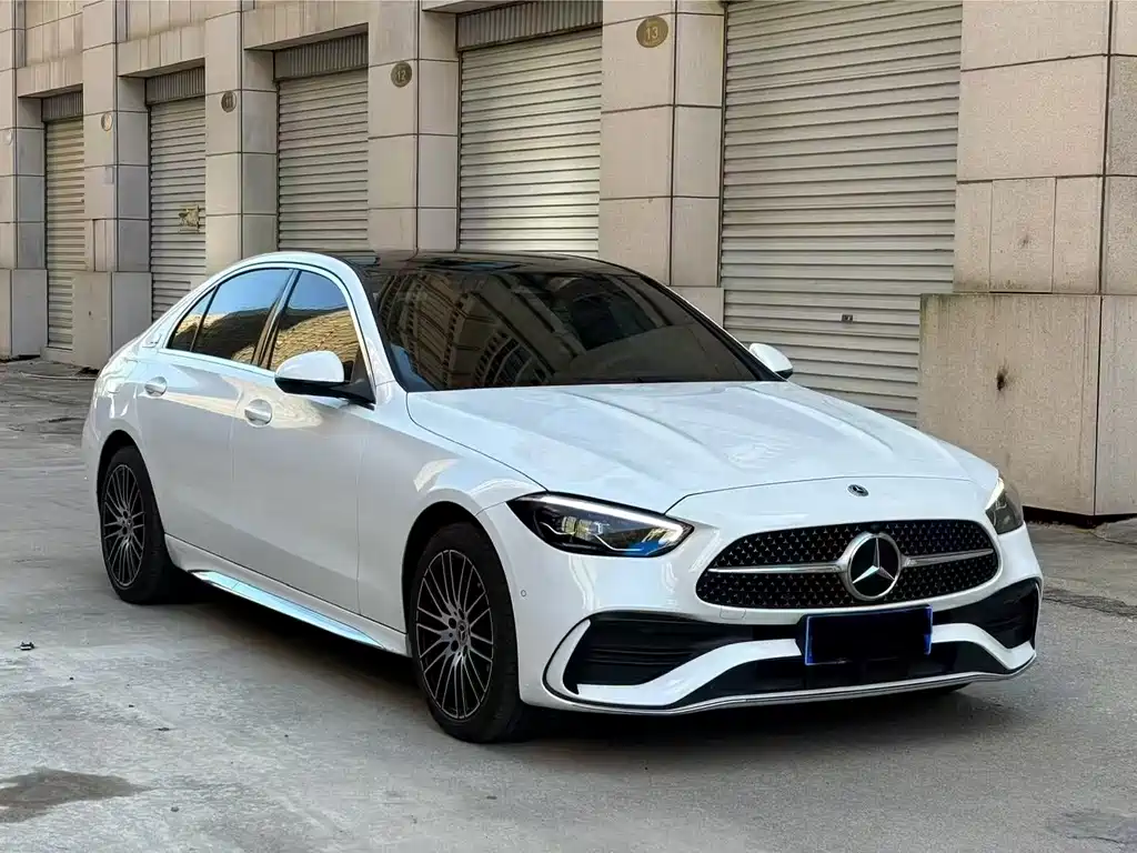 Mercedes-Benz C-Class 2023 — фото 3