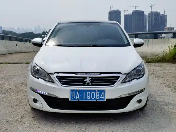 Peugeot 308S 2015
