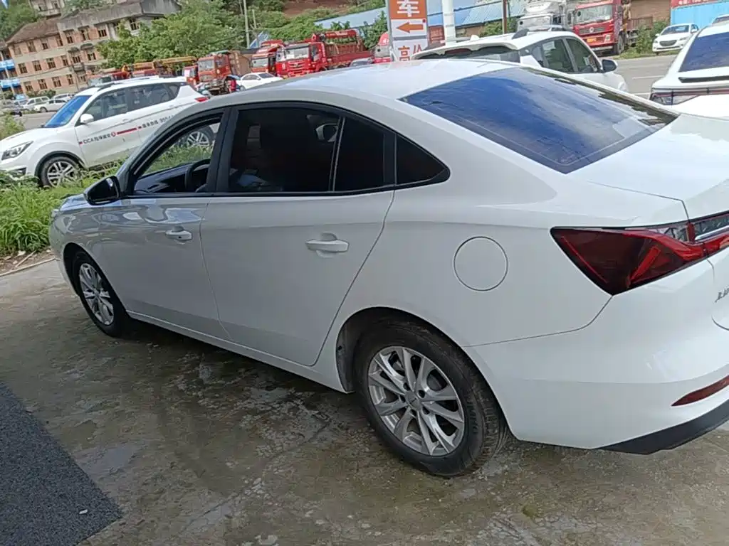 Roewe i5 2024