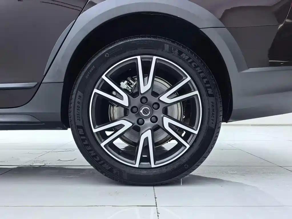 Volvo V90 2018 — фото 27