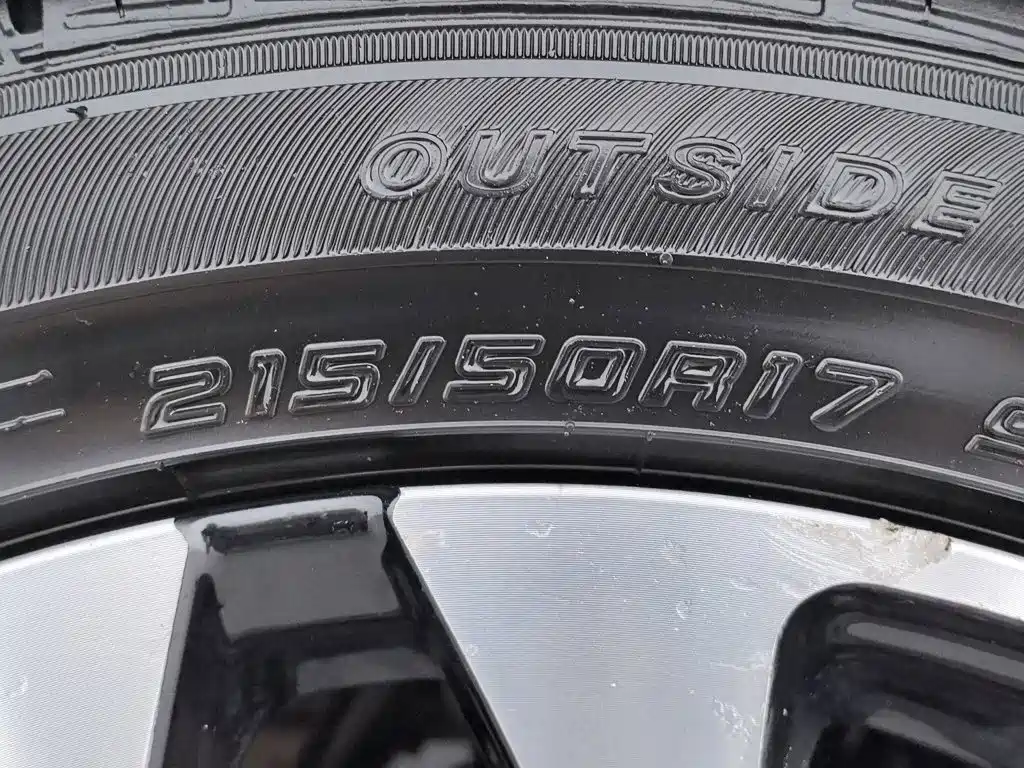 Roewe RX3 2019 — фото 24