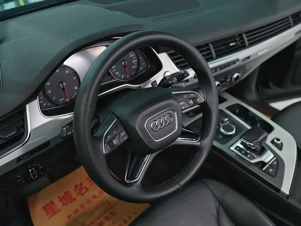 Audi Q7 2016 — фото 15