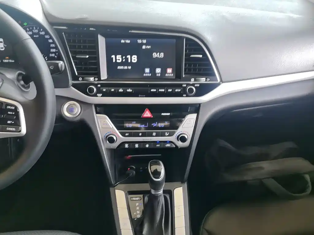 Hyundai Celesta 2016 — фото 13