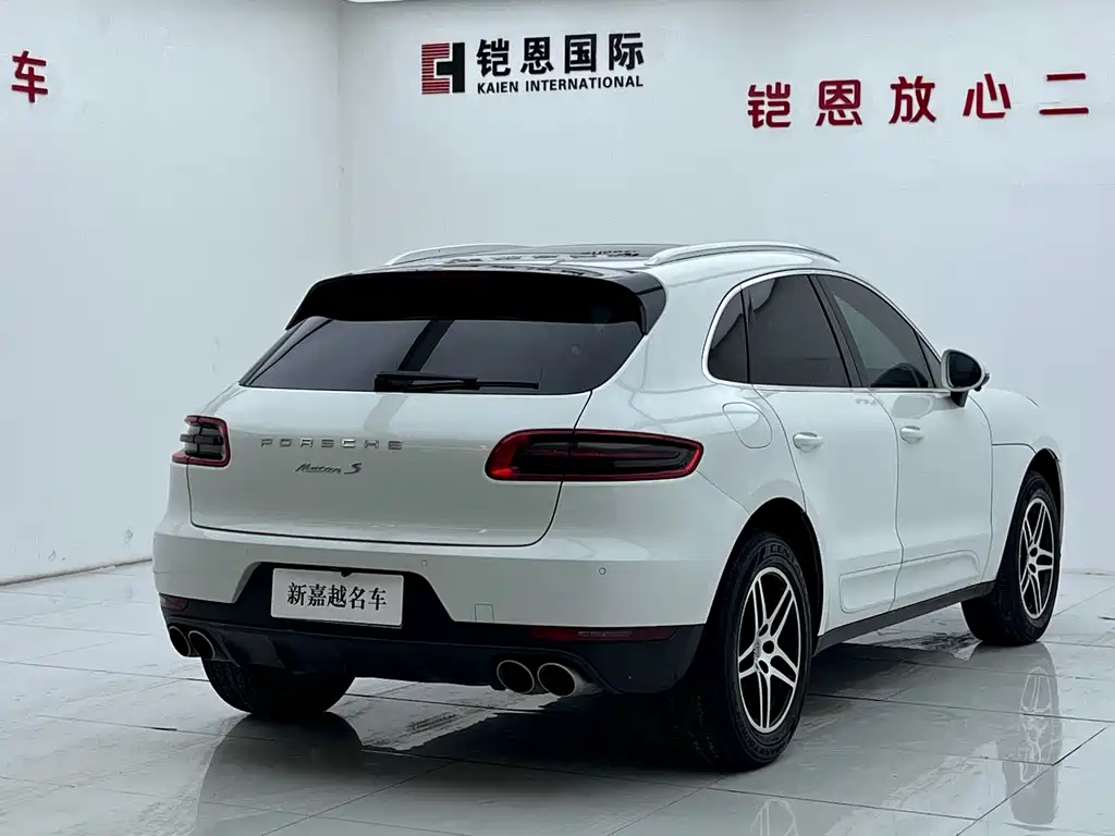 Porsche Macan 2014 — фото 19