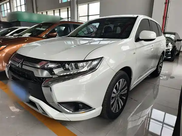 Mitsubishi Outlander 2021