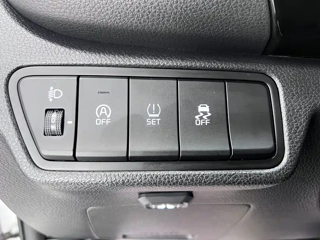Kia KX3 2023 — фото 17