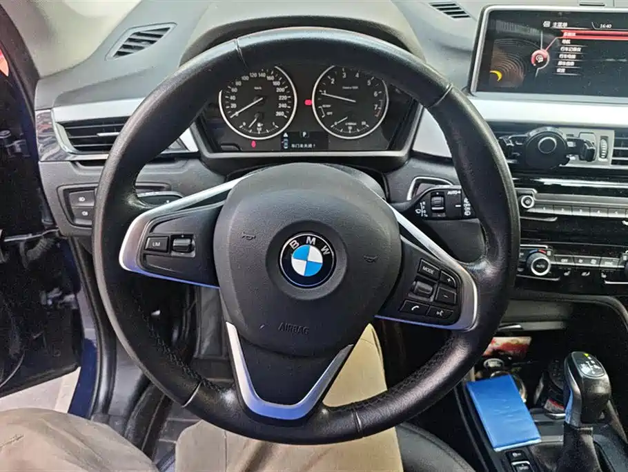 BMW X1 2017 — фото 15