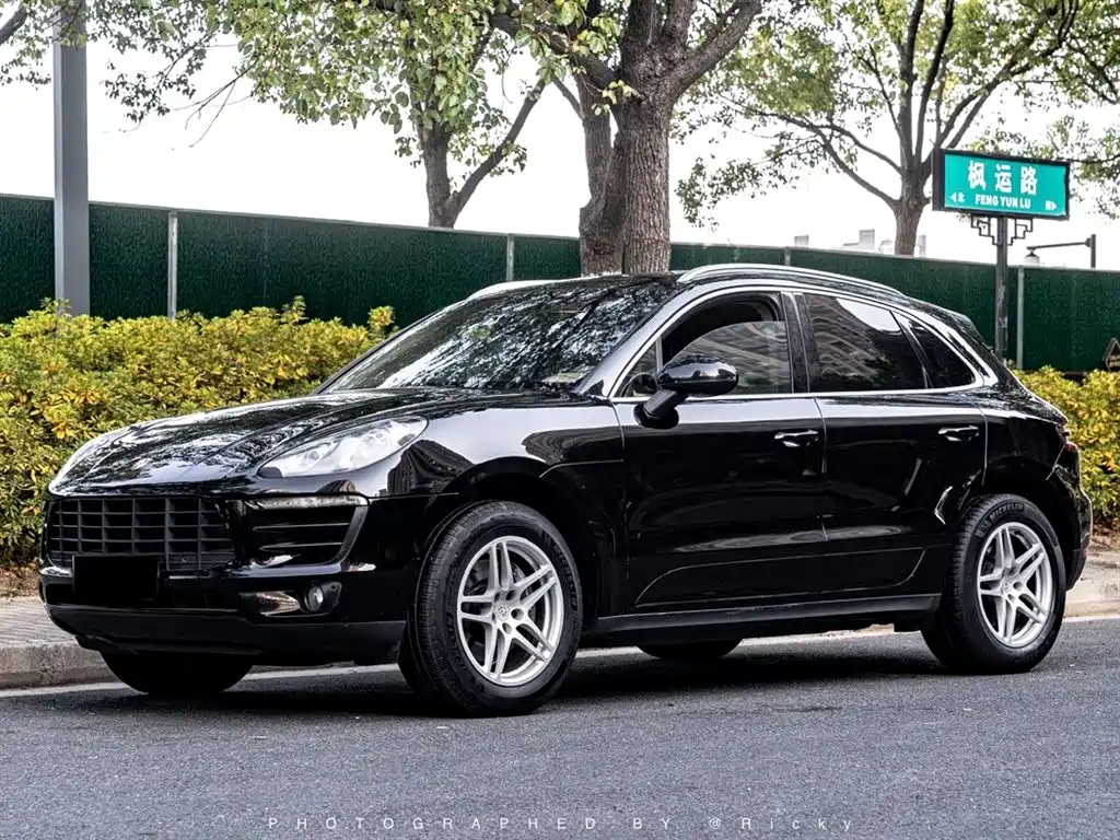 Porsche Macan 2015 — фото 1