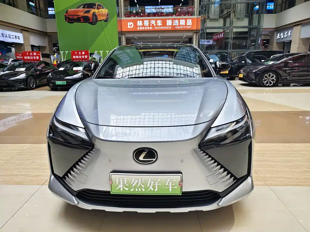Lexus RZ 2023 — фото 2