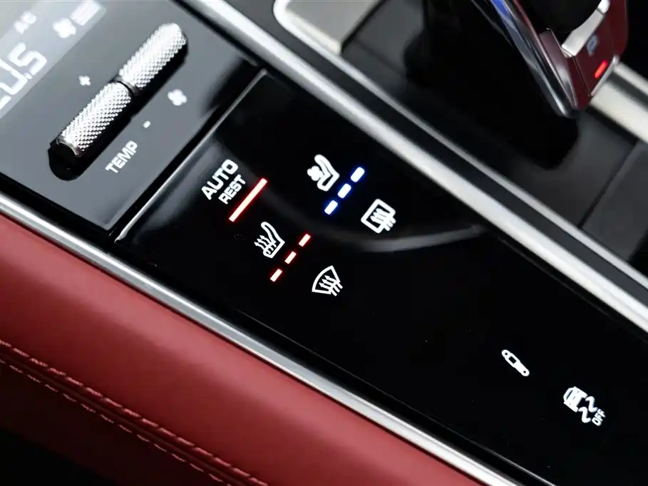 Porsche Panamera 2023 — фото 24
