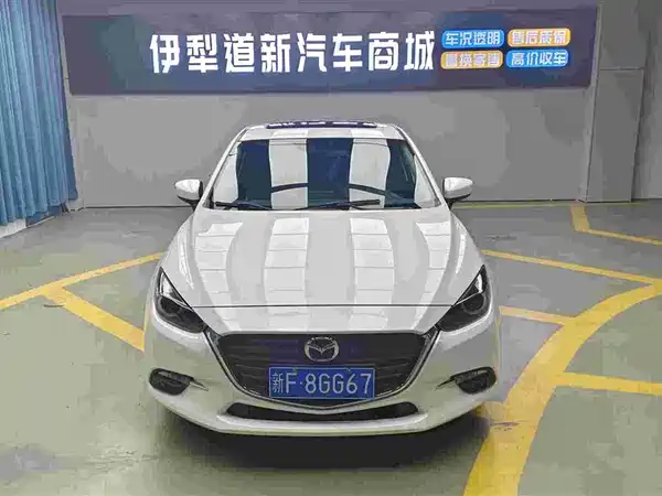 Mazda 3 Axela 2019