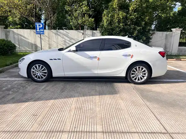 Maserati Ghibli 2022