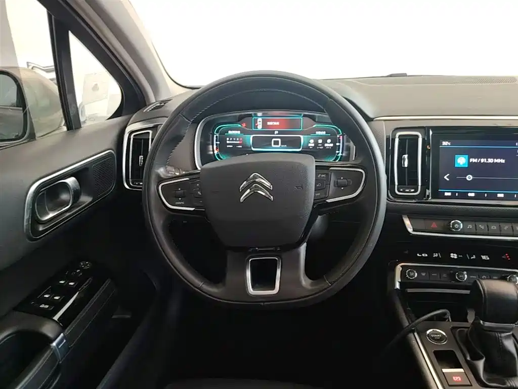 Citroen C6 2018 — фото 11