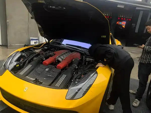 Ferrari F12berlinetta 2013