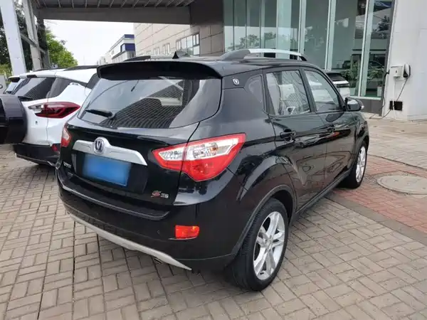 Changan CS35 2015