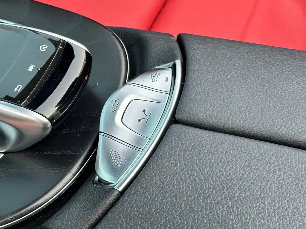Mercedes-Benz E-Class 2018 — фото 20
