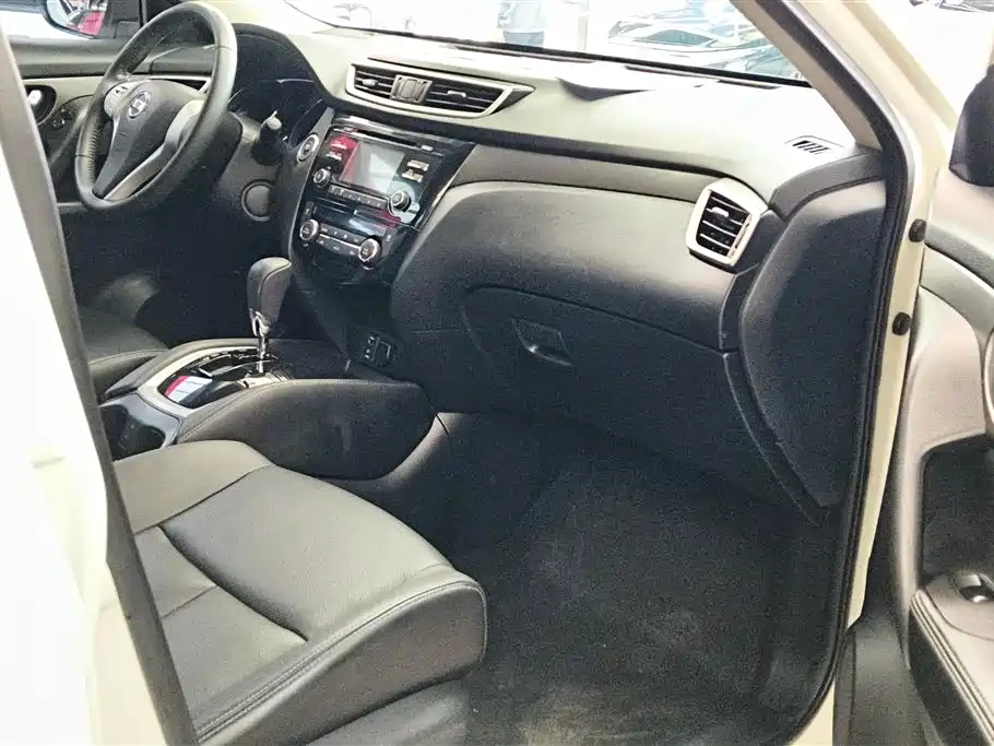 Nissan X-Trail 2015 — фото 8