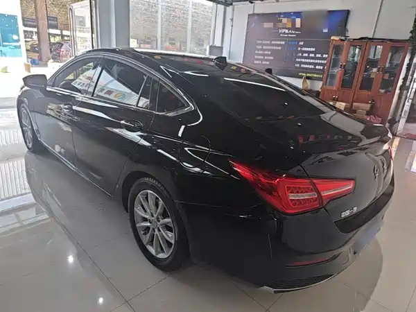 Hongqi H5 2019