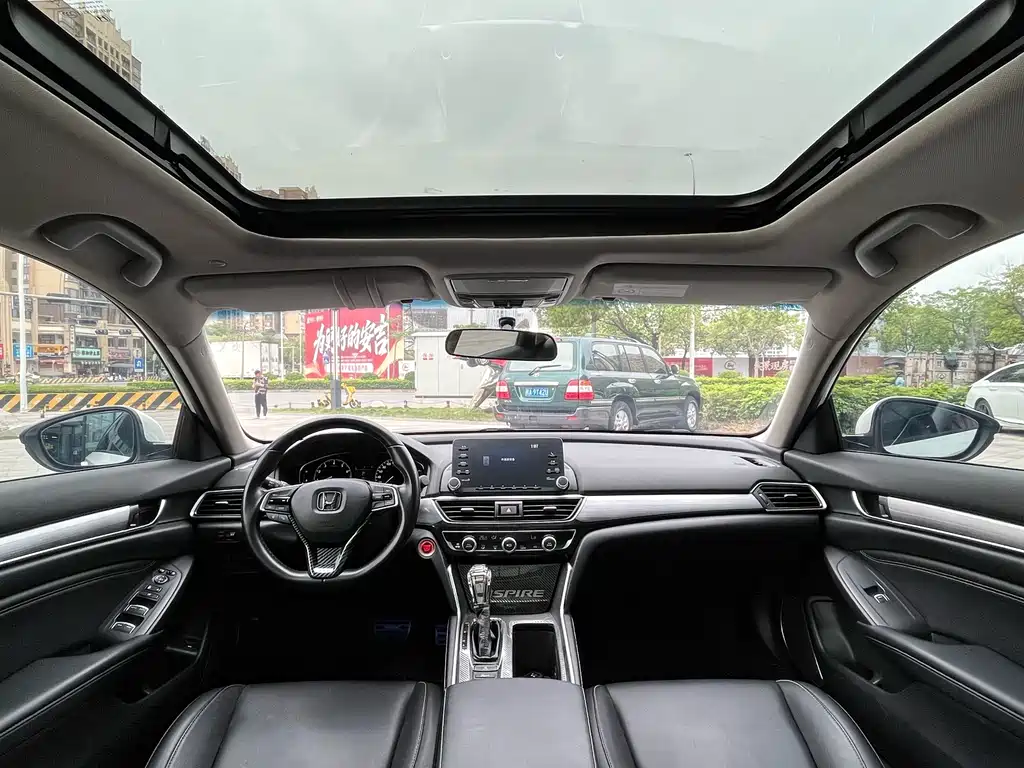 Honda Inspire 2021 — фото 17