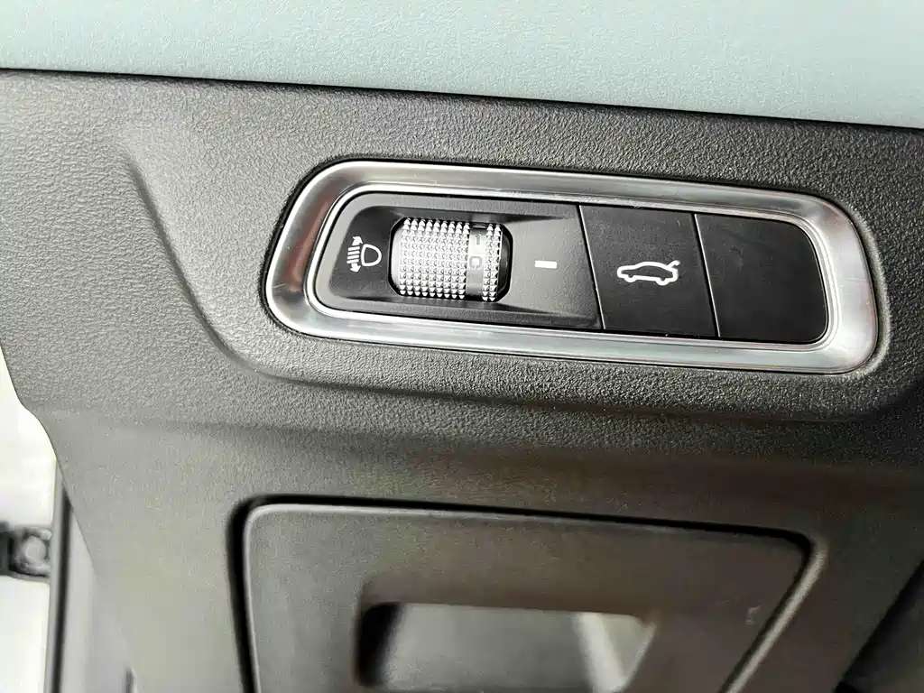 Geely Emgrand L 2022 — фото 10