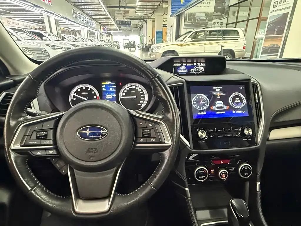Subaru Forester 2022 — фото 14