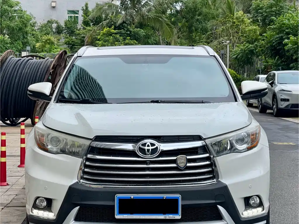 Toyota Highlander 2017 — фото 2