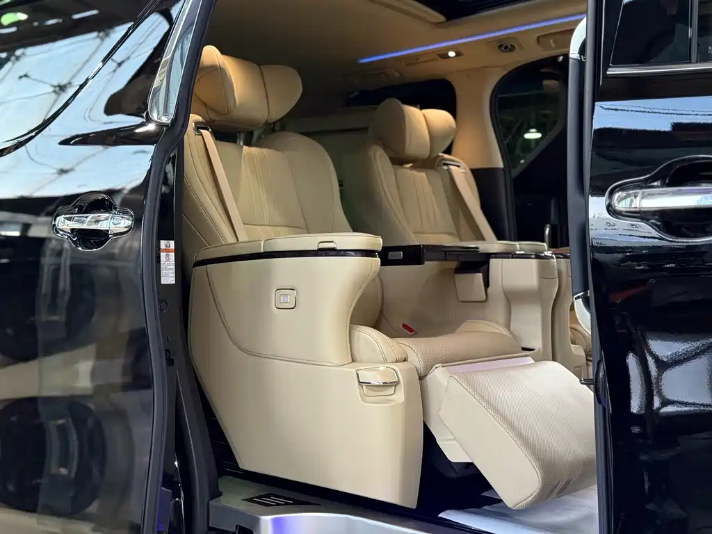 Toyota Vellfire 2021 — фото 20