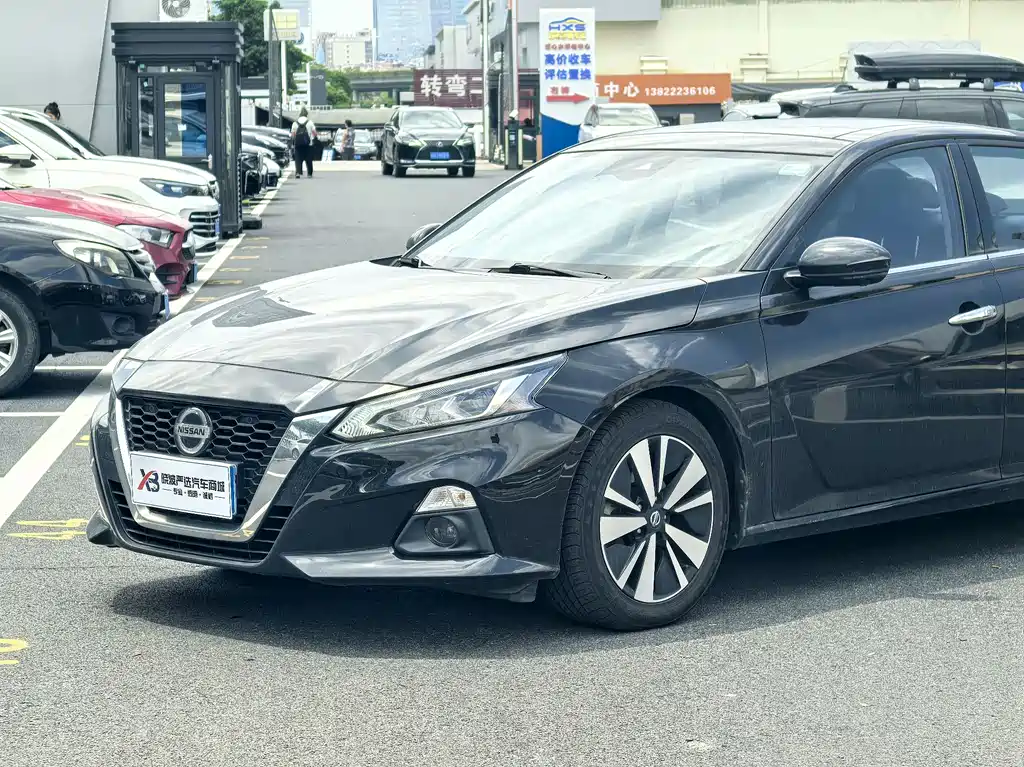 Nissan Teana 2022