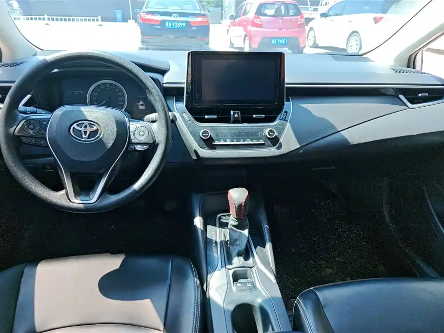 Toyota Corolla 2021 — фото 12