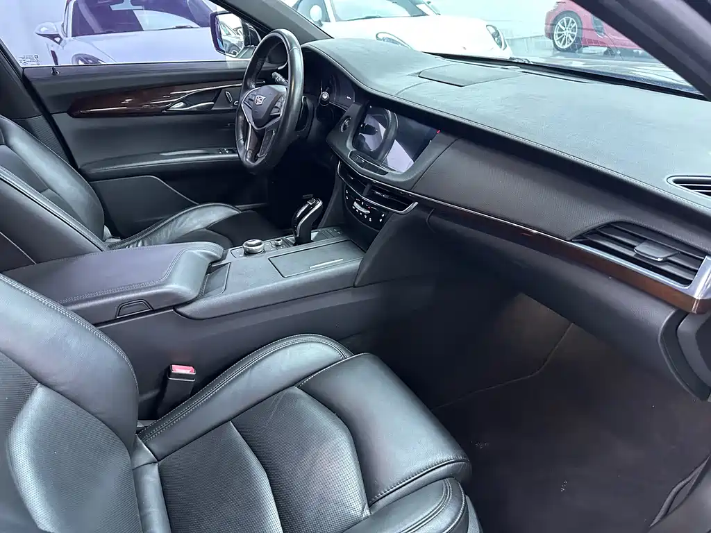 Cadillac CT6 2020 — фото 16
