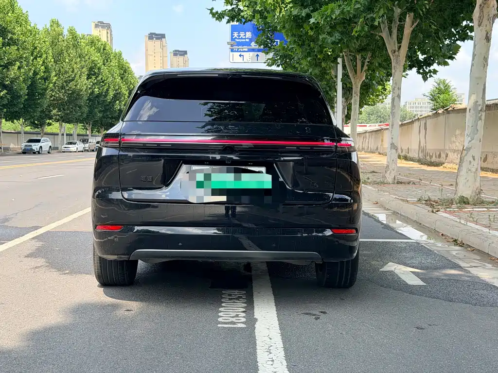 Li Auto Li L7 2024