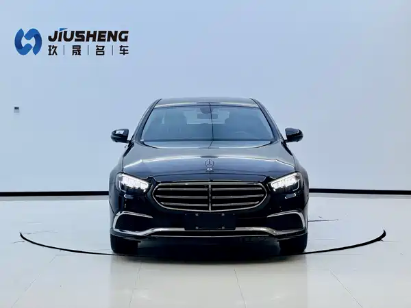 Mercedes-Benz E-Class 2023